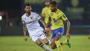 Vitinho procura estabilidade