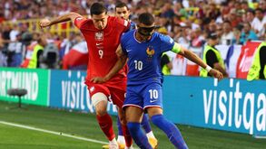Mbappé leva toque no nariz e insulta Lewandowski: «Filho da p...»