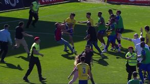 Confusão no Chaves-Estoril vale dois jogos à porta fechada aos flavienses