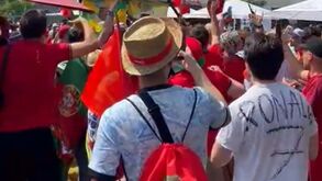 Portugueses fazem a festa em Gelsenkirchen horas antes do jogo com a Geórgia