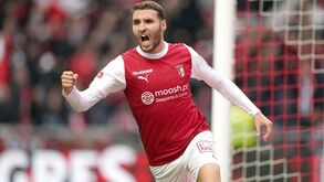 Enquanto aguarda assinatura com o Girona... Abel Ruiz é chamado à Seleção Olímpica de Espanha