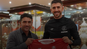 Toluca apresenta Paulinho ao som de Kendrick Lamar e com graffitis: «O nove está aqui»