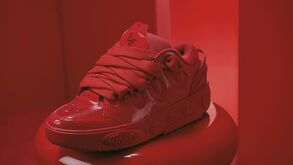 Breanna Stewart 'ajuda' PUMA em novo esquema de cores das Stewie 3 City of Love