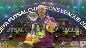 Antonio Vadillo descarta Benfica e continua no Palma Futsal