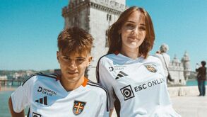 Casa Pia divulga camisola alternativa para a nova época 