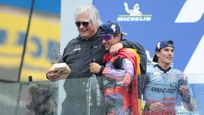 «A Ducati vai levar o Cristiano Ronaldo do MotoGP, mas isso traz consequências»