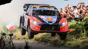 Andreas Mikkelsen surpreende e lidera Rali da Polónia após primeiro dia