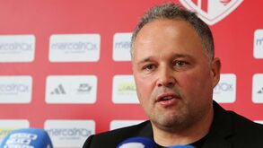 Vítor Campelos dá experiência de Primeira Liga para a estreia na elite