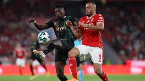 Johnstone Omurwa é a nona saída do plantel do E. Amadora