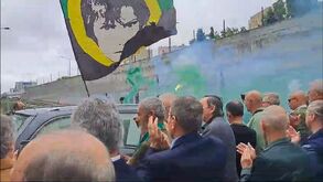 «Por cada leão que cair, outro se levantará»: aplausos e cânticos no cortejo fúnebre de Manuel Fernandes