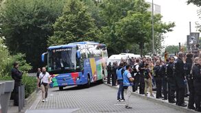 A chegada da Seleção Nacional ao hotel em Frankfurt