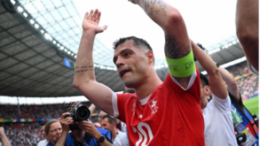 Xhaka sonha com a glória: «Ganhar o Euro? Posso dizer que tudo faremos para que tal aconteça»