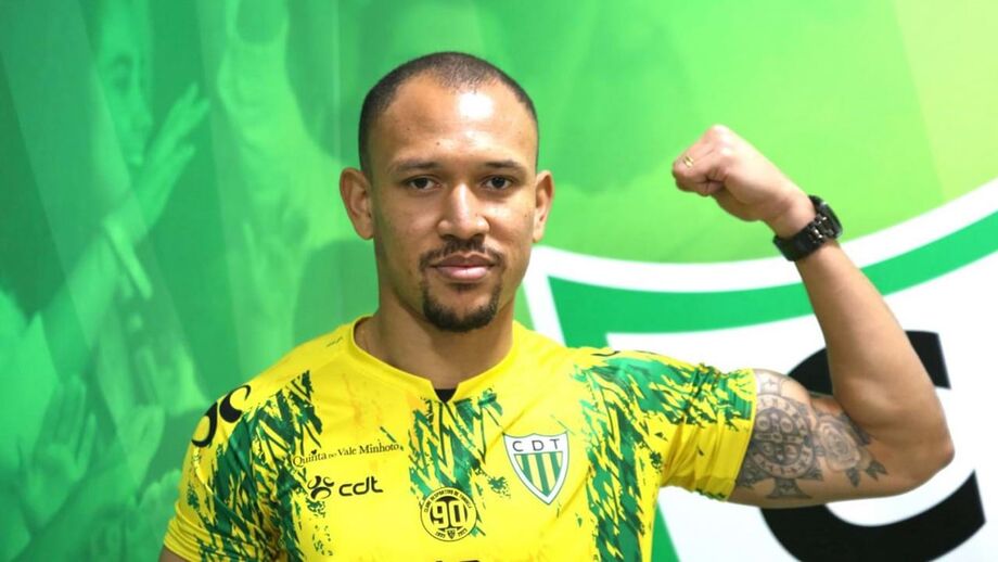 Gustavo França deixa o clube