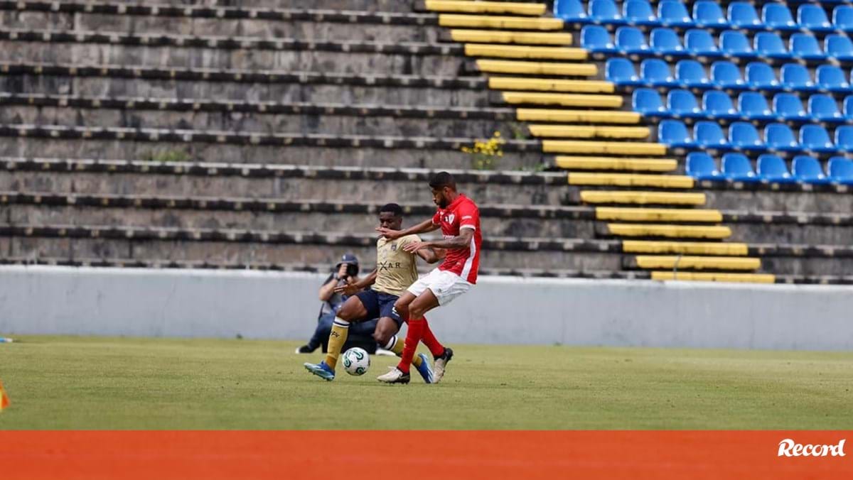 Santa Clara alerta que obras no estádio não resolvem todas as carências