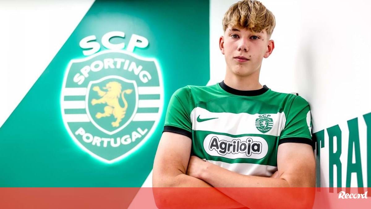 Jakub Stasiak chega da Polónia e é reforço para os juvenis do Sporting