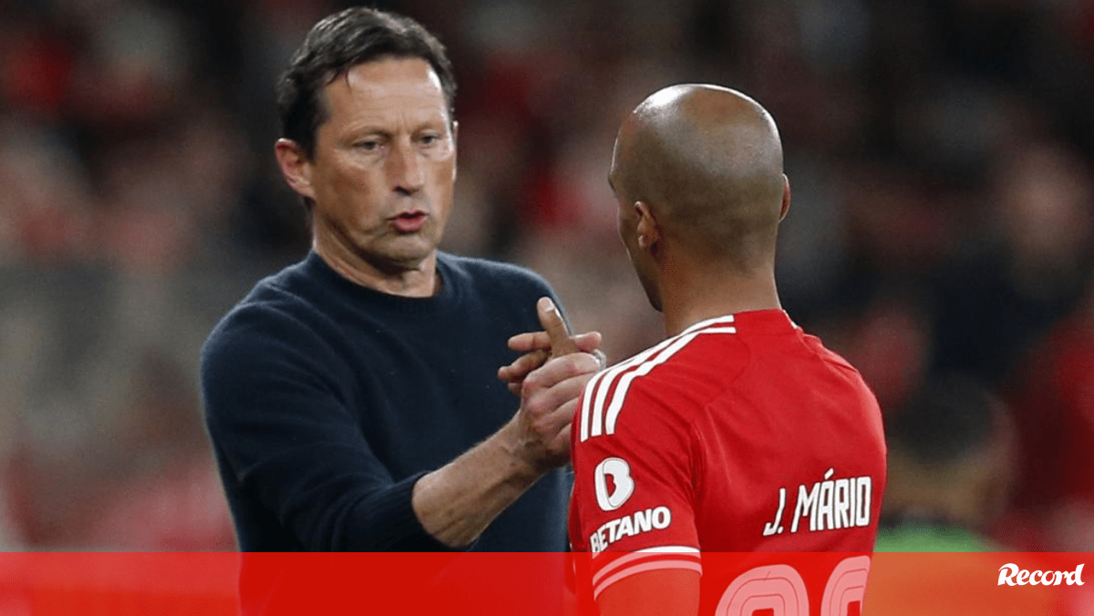 João Mário: «Roger Schmidt? O maior elogio que pode ser feito é que é unânime»