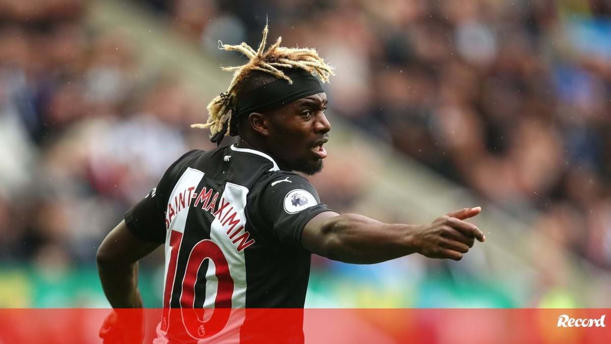 Saint-Maximin às ordens de Mourinho: Fitas, multas, golos e um coração enorme