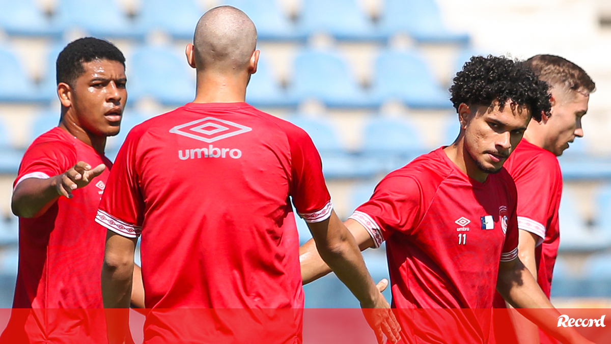 Santa Clara goleia Sp. Braga B em jogo particular