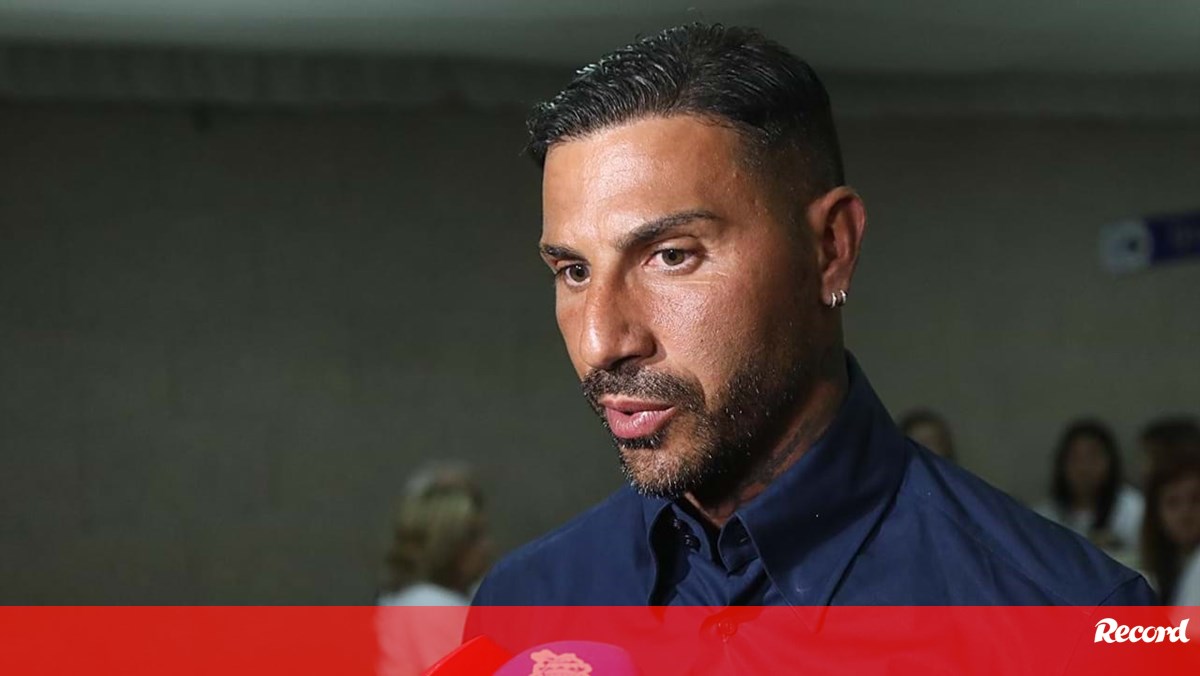 Quaresma sobre Villas-Boas: «Precisávamos de alguém que levasse novamente o nosso clube onde sempre esteve»