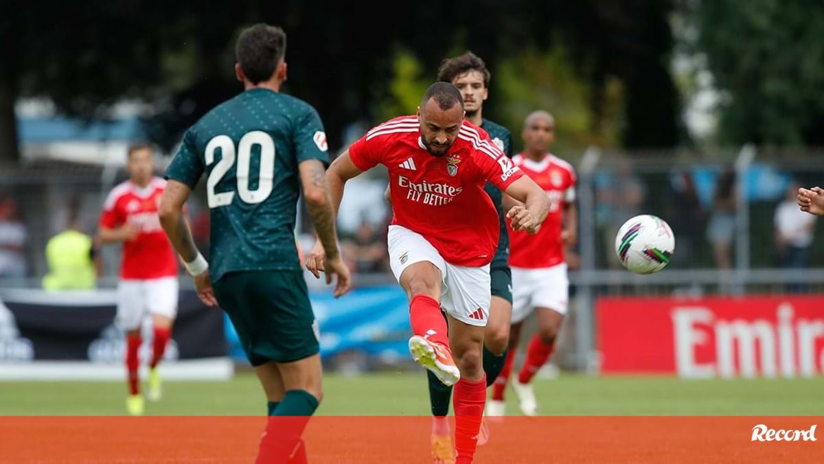 A crónica do Benfica-Almería, 3-1: um flash de talento em modo de chapéu