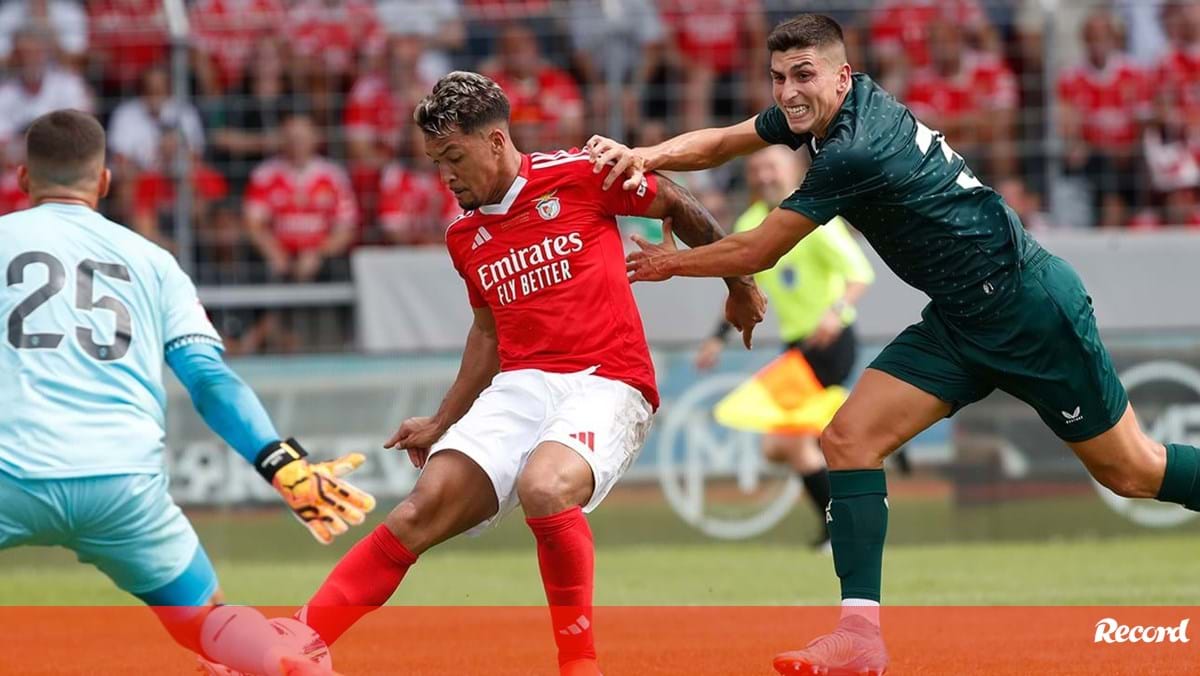 As notas dos jogadores do Benfica diante do Almería: Mestre a ligar percebe grego