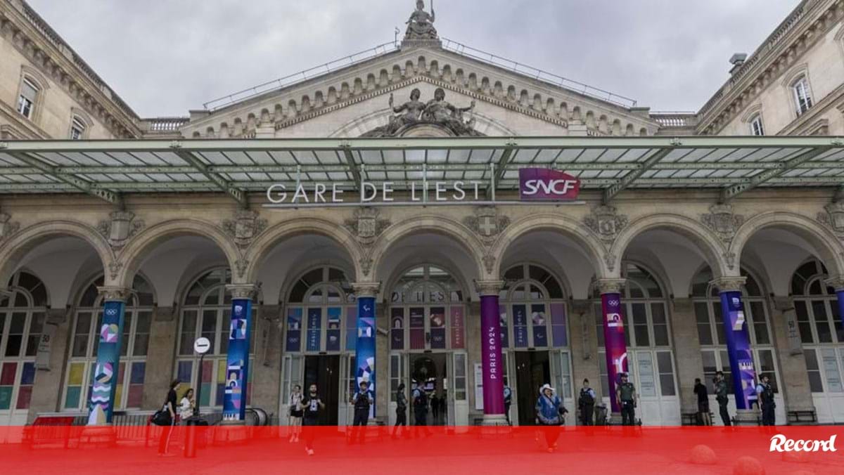 Linhas do TGV em França incendiadas horas antes da abertura dos Jogos Olímpicos