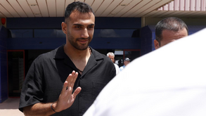 Pavlidis já está em Lisboa para ser oficializado como reforço do Benfica