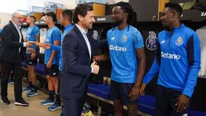 O que se viu no balneário do FC Porto: mensagem especial serviu de mote ao arranque dos trabalhos