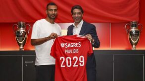 Oficial: Pavlidis é reforço do Benfica