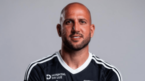Ângelo Neto é reforço do Farense