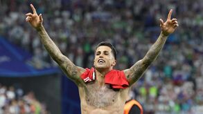 João Cancelo: «Acho que agora tudo pode acontecer»