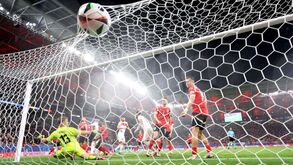 A crónica do Áustria-Turquia, 1-2: canto turco cala sinfonia austríaca