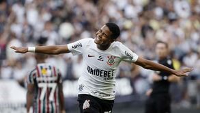 Brasileiros noticiam proposta do FC Porto por Wesley... com outros jogadores à mistura