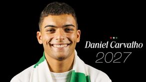 E. Amadora oficializa Daniel Carvalho até 2027
