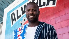 Alverca oficializa contratação de Fernando Varela