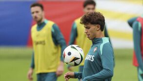 Hipótese Benfica ganha força: Barcelona sem dinheiro para manter João Félix