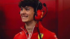 Ollie Bearman garante lugar na F1 como piloto da Haas em 2025