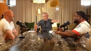 «Há quanto tempo estão juntos?»: Lineker e Shearer contam episódio hilariante na Alemanha