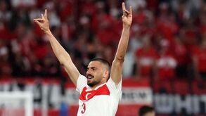 Demiral vai ser suspenso por dois jogos, adiantam alemães