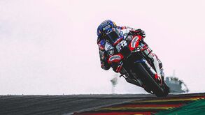 Miguel Oliveira acaba treinos livres em 3.º e garante Q2 no GP da Alemanha 