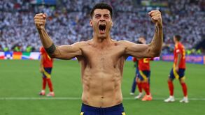 Afinal, Morata não viu cartão amarelo por tirar camisola ao festejar golo de Merino