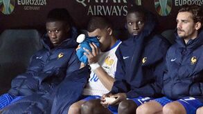 Kylian Mbappé: «No intervalo do prolongamento senti que não dava mais e saí»