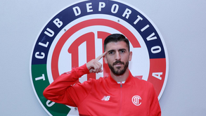 Vendas pagam reforços do Sporting