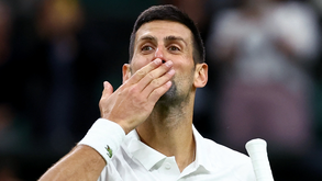 Novak Djokovic apurado para os oitavos de final de Wimbledon