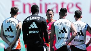 Juventude tenta agradar a Schmidt