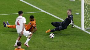 A crónica do Holanda-Turquia, 2-1: só apareceu sumo depois do aperto