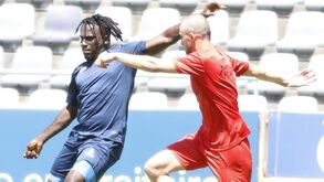 Golos de Jason e Lawal não impedem derrota do Arouca na estreia de Gonzalo García