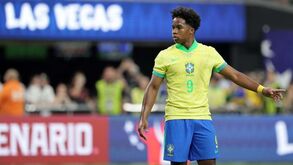 Endrick jogou 90 minutos no Uruguai-Brasil e só acertou o passe que tentou... no pontapé de saída