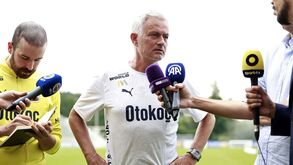 José Mourinho: «Sinto-me muito feliz e mais motivado do que nunca»