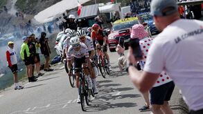 João Almeida escolhido como o melhor gregário da primeira semana do Tour